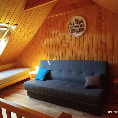 Piaskowa Przystan ミコシェボ